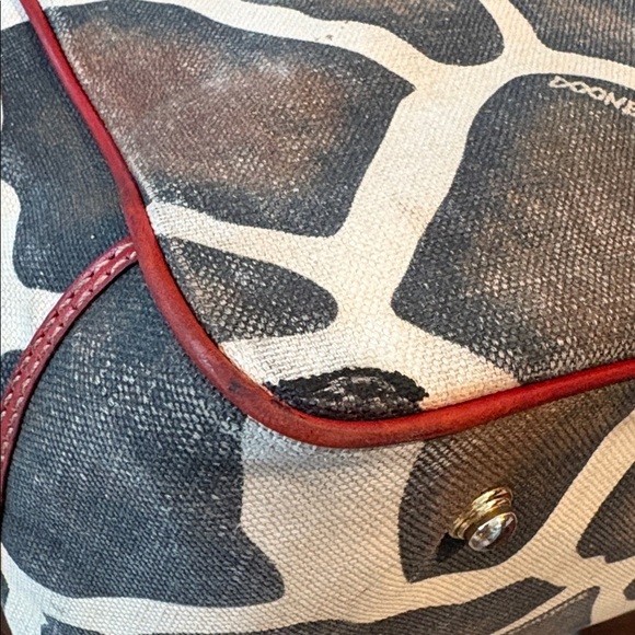 Dooney Bourke giraffe pattern shoulder bag tote red leather trim side tops EUC - Picture 13 of 17